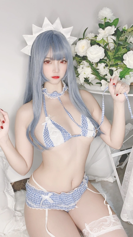私房自拍蓝格比基尼女仆 - 二佐Nisa